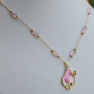 قلائد جميلة اصي